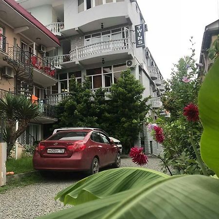 Twins Hotell Kobuleti Eksteriør bilde